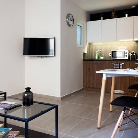 Toni'S Charming Apartment In The Thisseo Station Athene Buitenkant foto